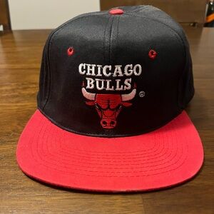 NBA Chicago Bulls Retro Throwback Snapback Hat - Black